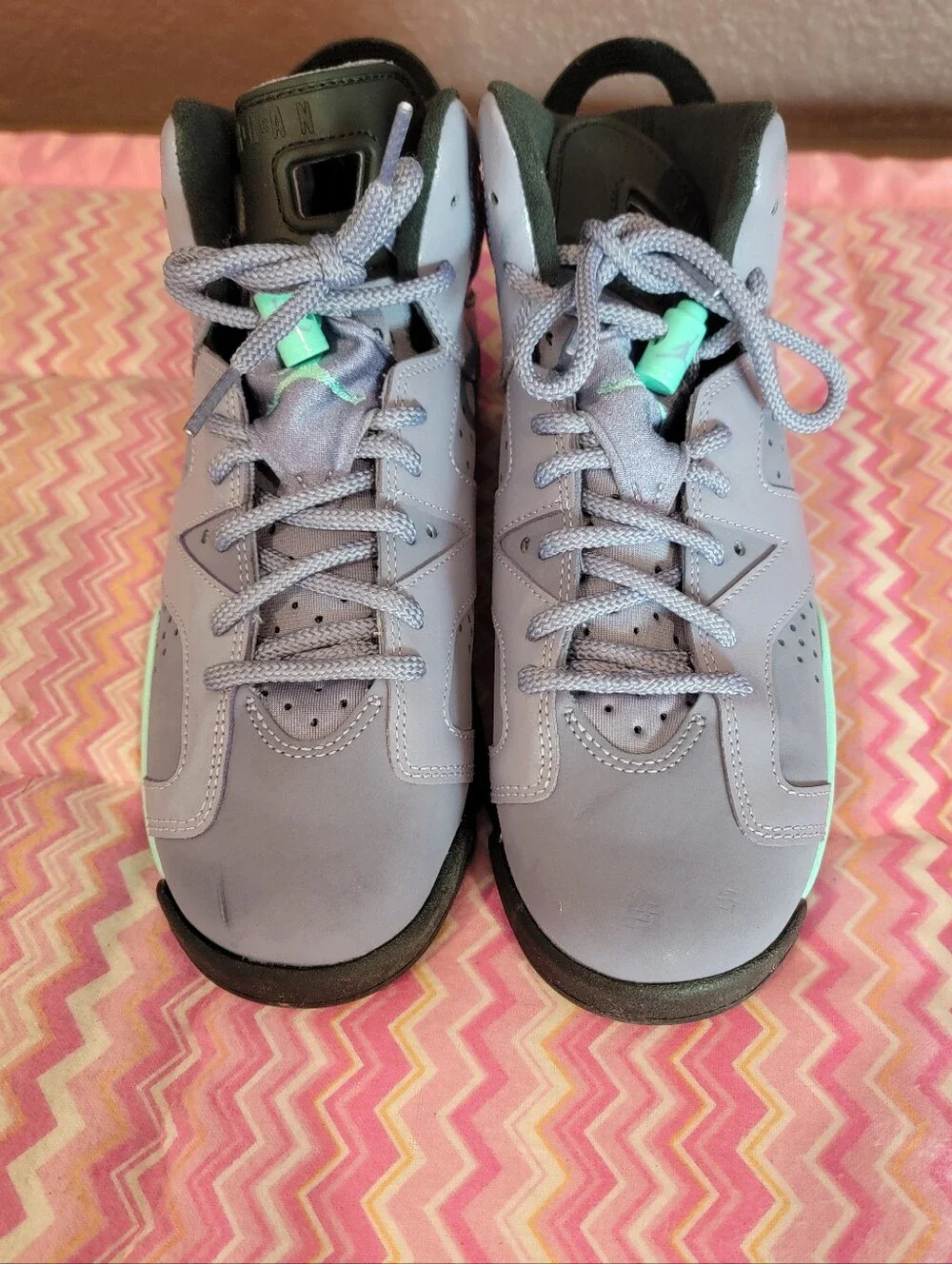 Air Jordan 6 Retro Green Glow GS Wolf Grey Mint 543390-005 Size 7Y